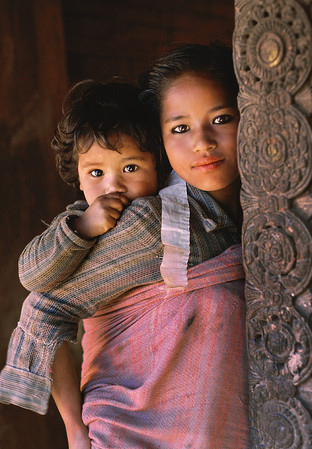 姐妹，巴克塔普尔，尼泊尔