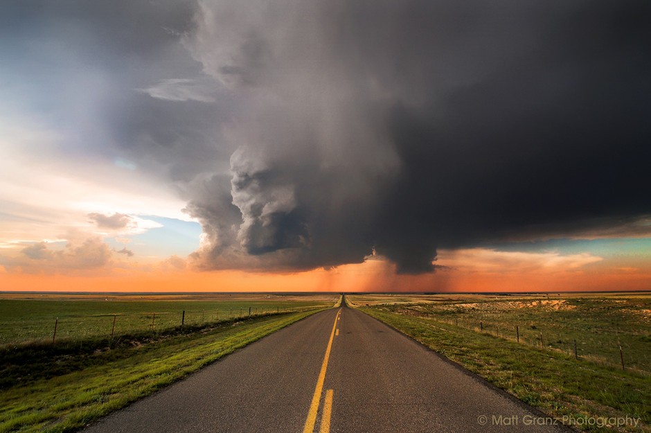 风暴 作者 Matt Granz.jpg