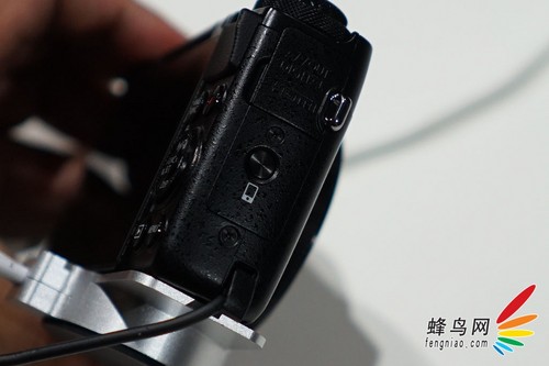 1英寸CMOS+180°翻转屏 佳能G7 X评测首发 1英寸阵营再添新军 佳能G7X相机评测首发