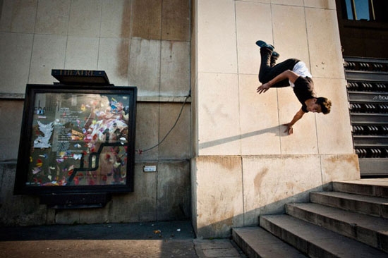 Andy:跑酷 96e6b2b63bd9e921.jpg