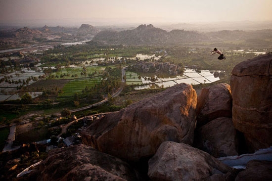 Andy:跑酷 a225b7dda7b4066a.jpg