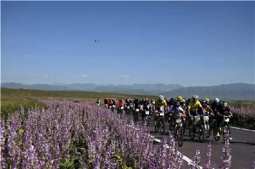 第二届中国新疆?昭苏公路自行车赛圆满落幕 第二届中国新疆?昭苏公路自行车赛圆满落幕