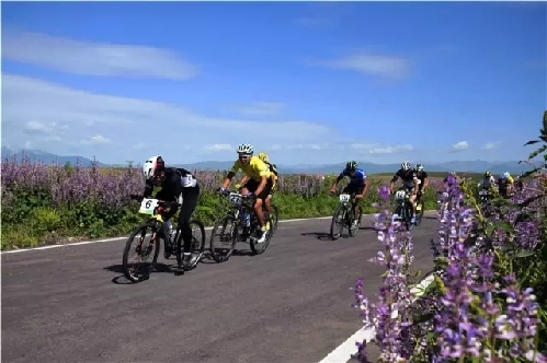 第二届中国新疆?昭苏公路自行车赛圆满落幕 第二届中国新疆?昭苏公路自行车赛圆满落幕