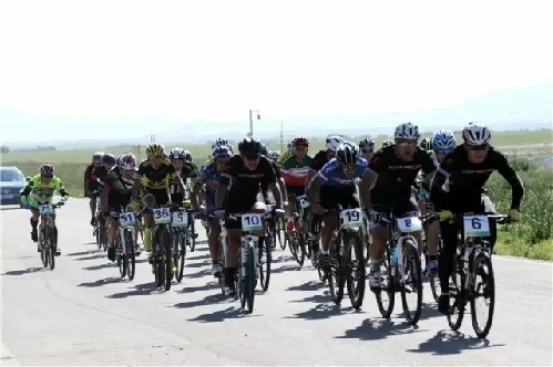 第二届中国新疆?昭苏公路自行车赛圆满落幕 第二届中国新疆?昭苏公路自行车赛圆满落幕