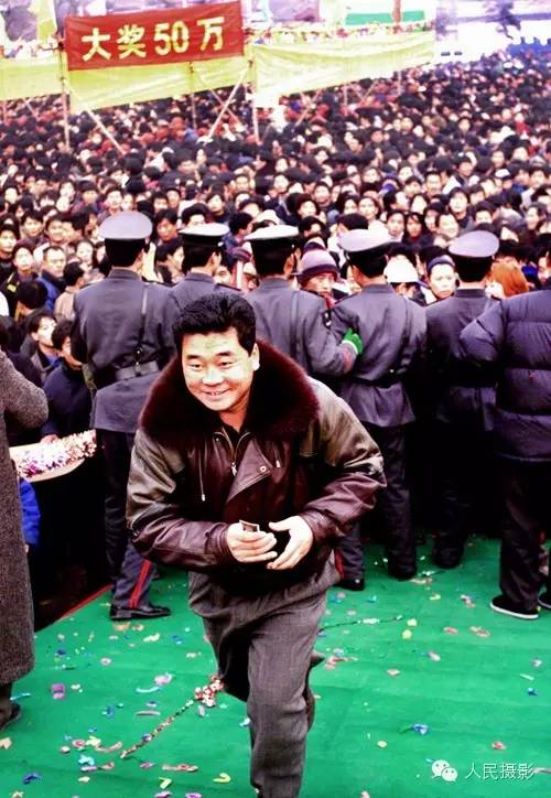 视点|经济新闻摄影如何出新出彩