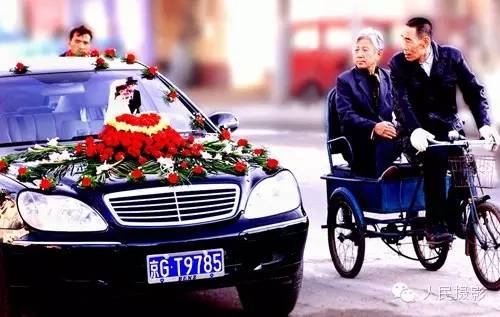 视点|经济新闻摄影如何出新出彩