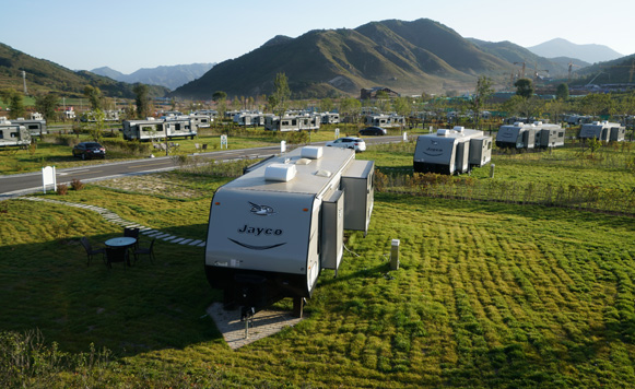 中国新闻摄影学会“海坨山摄影创作基地”正式成立 中国新闻摄影学会“海坨山摄影创作基地”正式成立