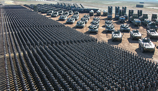 第二届强军梦大型军事摄影展在北京民族文化宫举行 第二届强军梦大型军事摄影展在北京民族文化宫举行