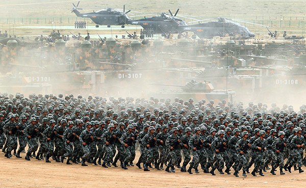 第二届强军梦大型军事摄影展在北京民族文化宫举行 第二届强军梦大型军事摄影展在北京民族文化宫举行