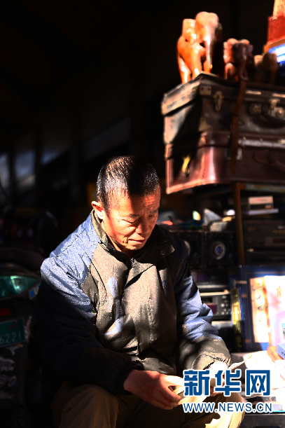 一脚踏进旧时光：在老四书屋淘到童年的百宝箱