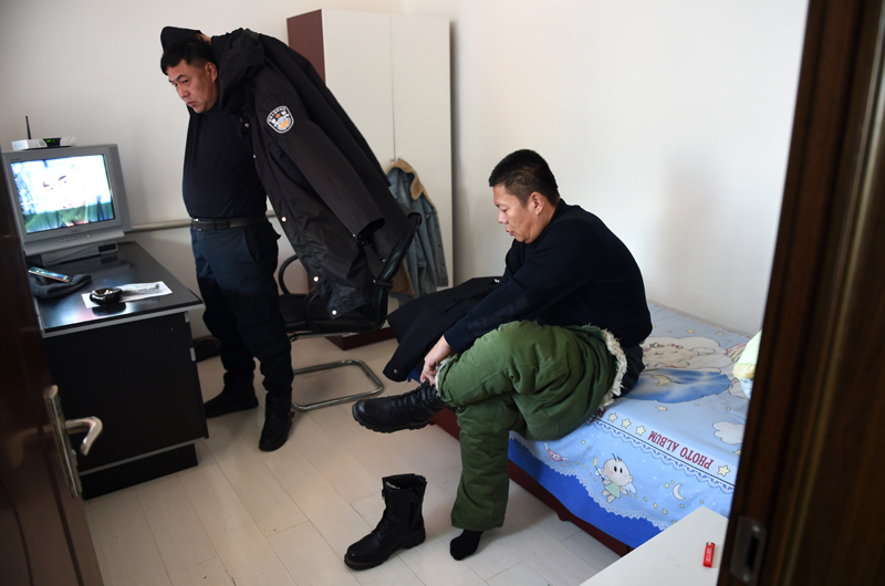 “冰警”，在零下38℃坚守