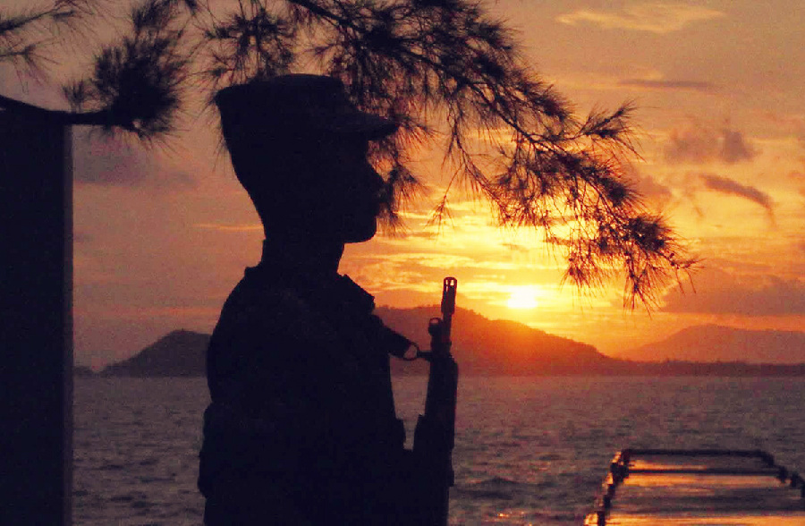 东瑁洲岛:坚守在海防前沿的“天涯哨兵” 东瑁洲岛:坚守在海防前沿的“天涯哨兵”