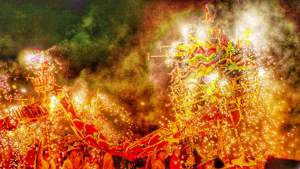 揭阳火龙劲舞闹新春 揭阳火龙劲舞闹新春