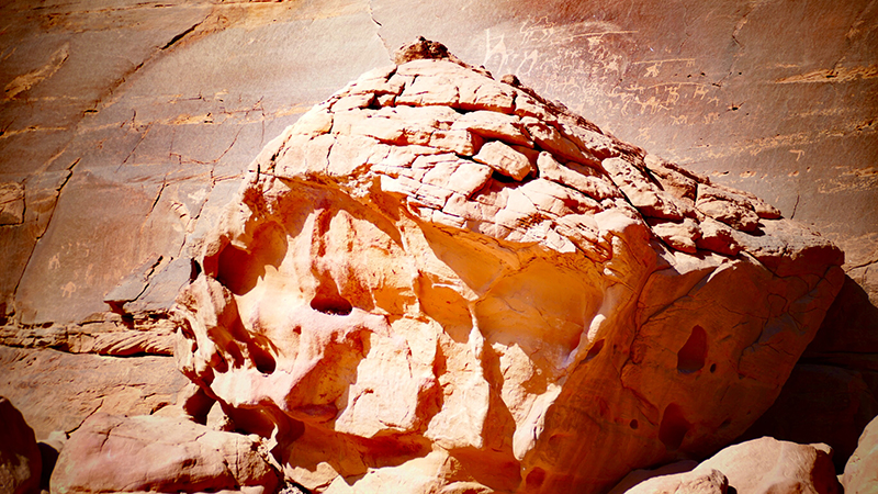 游约旦瓦迪拉姆沙漠（月亮谷）——世界自然和文化双遗产