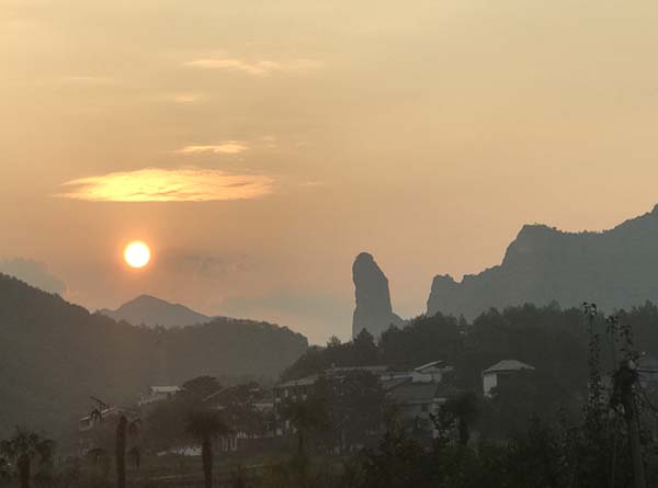 红土地上炼“四力” 长征起点悟初心 红土地上炼“四力” 长征起点悟初心