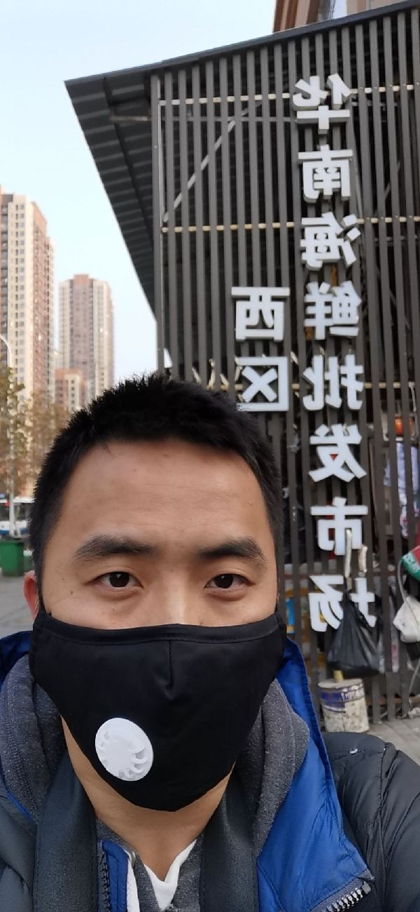 我在现场 | 除夕夜凄冷宁静 火神山热火朝天 我在现场 | 除夕夜凄冷宁静 火神山热火朝天