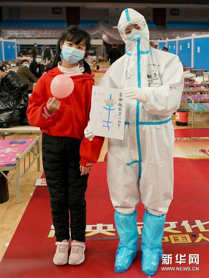 “小画家”的祝福 (聚焦疫情防控)(3)“小画家”的祝福