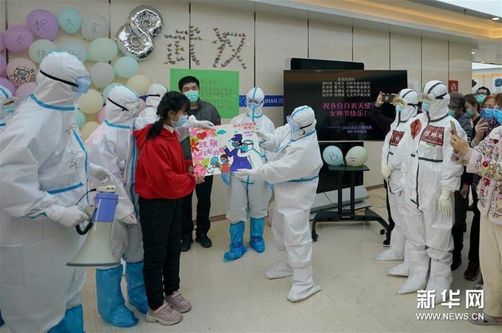 “小画家”的祝福 (聚焦疫情防控)(5)“小画家”的祝福