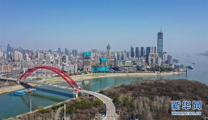 空中瞰江城春光 (聚焦疫情防控)(4)空中瞰江城春光