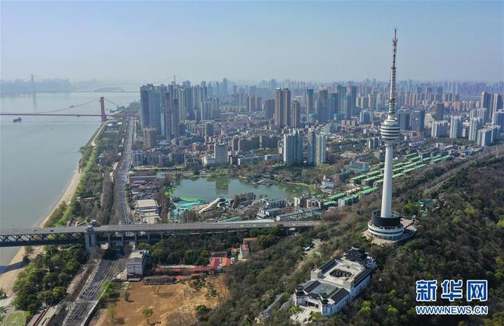 空中瞰江城春光 (聚焦疫情防控)(6)空中瞰江城春光