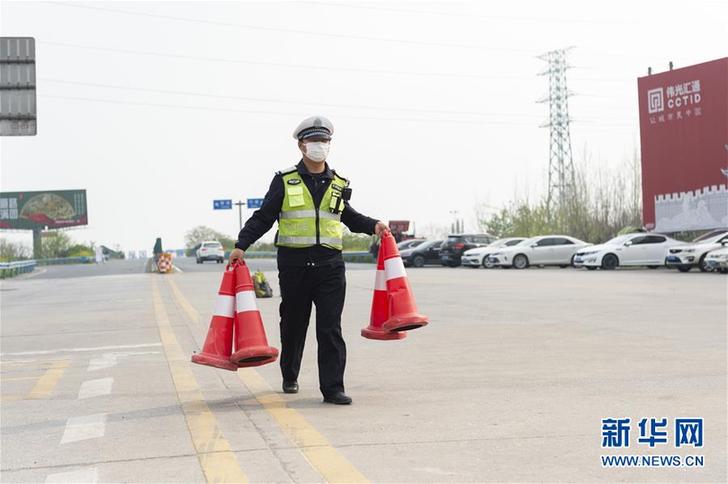 （聚焦疫情防控）（12）湖北：武汉以外地区解除离鄂通道管控