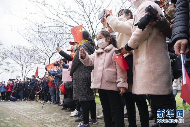 （聚焦疫情防控）（2）送别