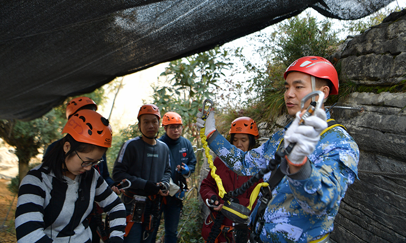 “漫步”云端，踩出脱贫致富路