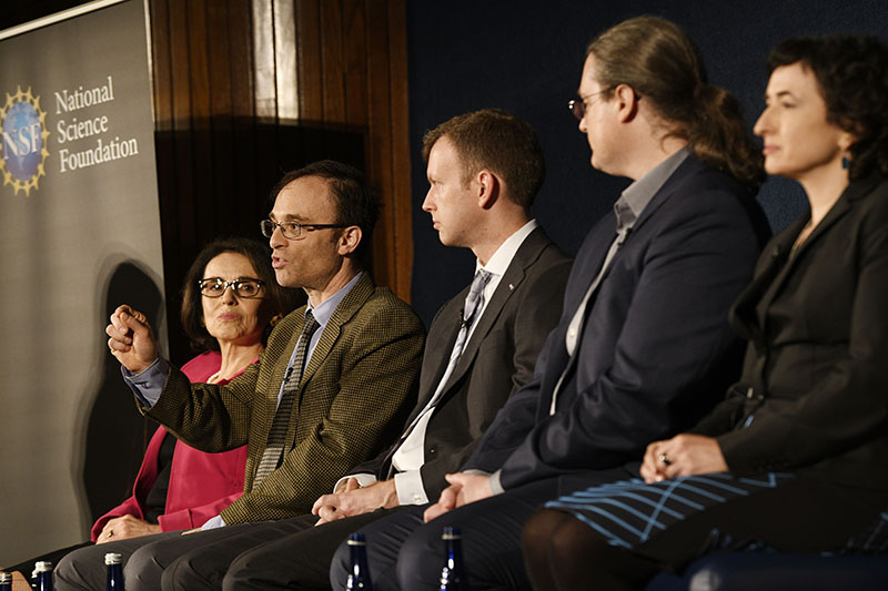 BLACK HOLE-FIRST IMAGE 人类首次“看见”黑洞 BLACK HOLE-FIRST IMAGE 人类首次“看见”黑洞