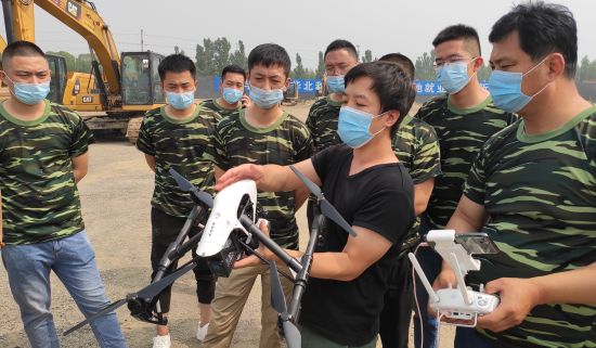 支持雄安技能培训 首期退役军人学无人机驾驶