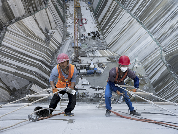 北京国际摄影周“百年奋斗 百年答卷” ——庆祝中国共产党成立100周年新闻摄影展开幕 北京国际摄影周“百年奋斗 百年答卷” ——庆祝中国共产党成立100周年新闻摄影展开幕