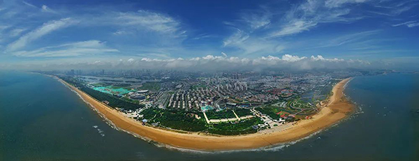 “生活在日照就是幸?！毙挛派阌白髌废殖∑姥〗峁蚁?  border=