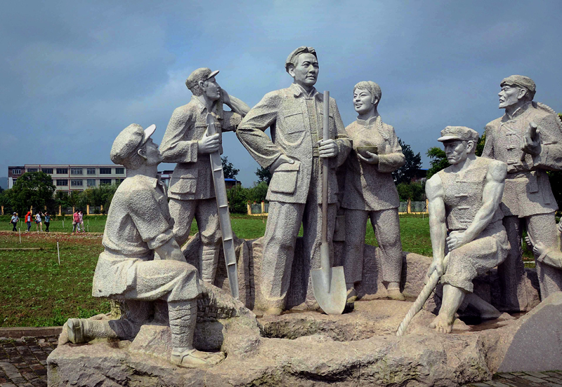 从“石库门”到“天安门”——中国革命圣地巡礼 从“石库门”到“天安门”——中国革命圣地巡礼