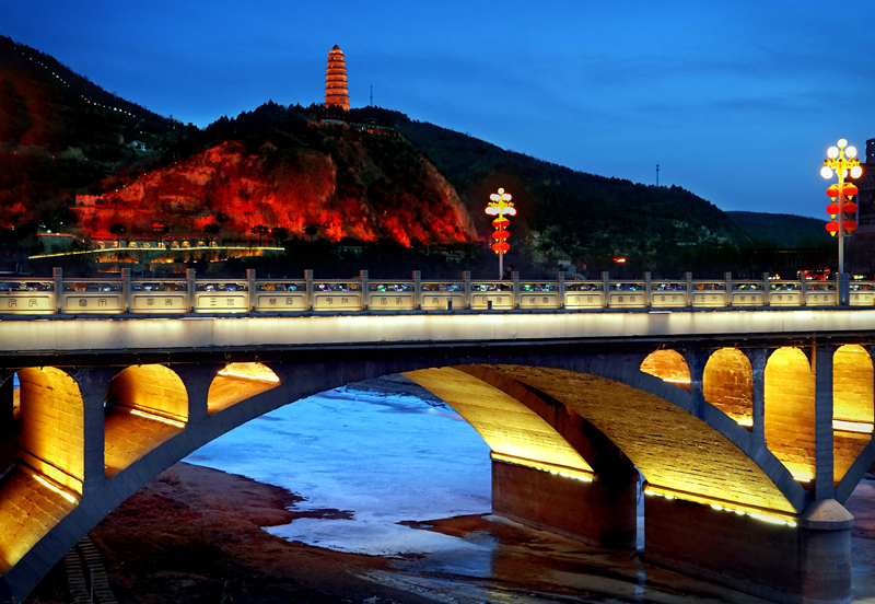 从“石库门”到“天安门”——中国革命圣地巡礼 从“石库门”到“天安门”——中国革命圣地巡礼