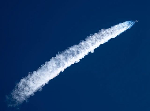 索尼微单：为速度而生，定格航空摄影之美