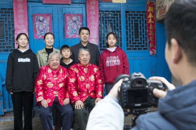 新春走基层丨农民“摄影师”:光影里的山乡变迁