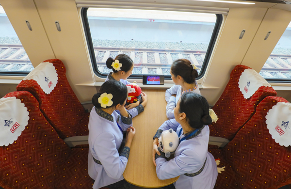 2022年旺旺杯“春节七天乐”新闻摄影征集活动定评会举行 2022年旺旺杯“春节七天乐”新闻摄影征集活动定评会举行