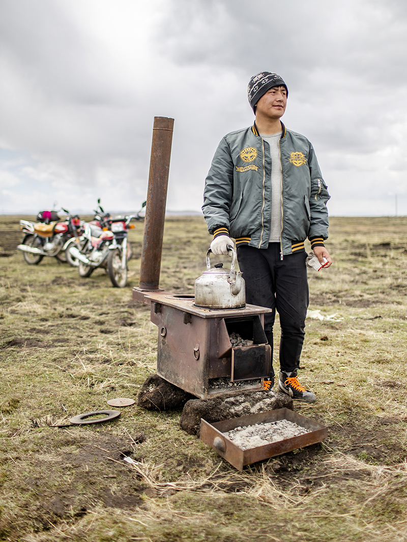 播绿黑土滩 播绿黑土滩