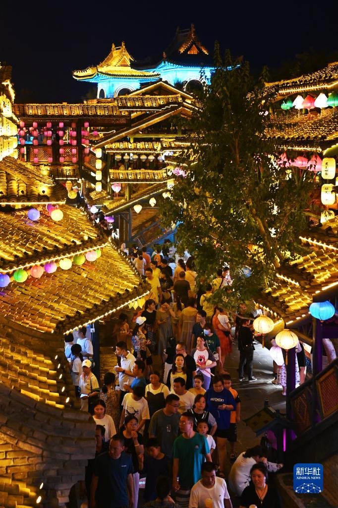 陕西周至:烟火巷子点亮夏日“夜经济”