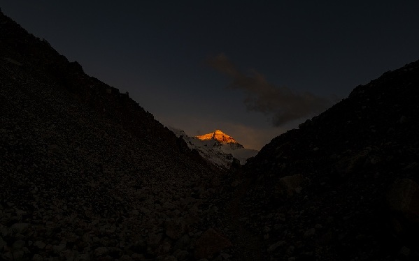 高原摄影诗人普布扎西 那人生最美好的时光 高原摄影诗人普布扎西 那人生最美好的时光