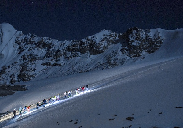 高原摄影诗人普布扎西 那人生最美好的时光 高原摄影诗人普布扎西 那人生最美好的时光