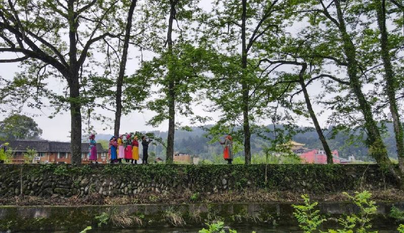 牢记职责展形象:贵州签约摄影师永远在路上