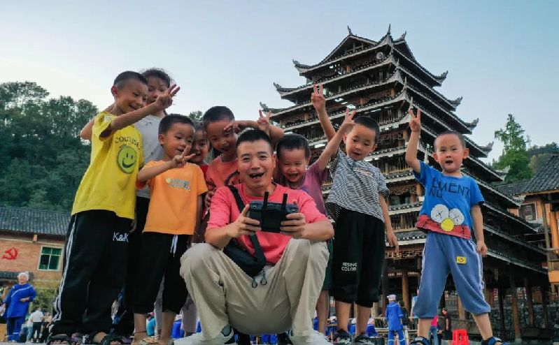 牢记职责展形象:贵州签约摄影师永远在路上