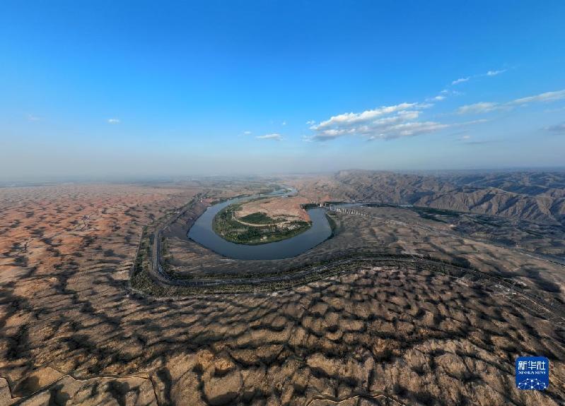 新华全媒+|沙水交融 魅力沙坡头