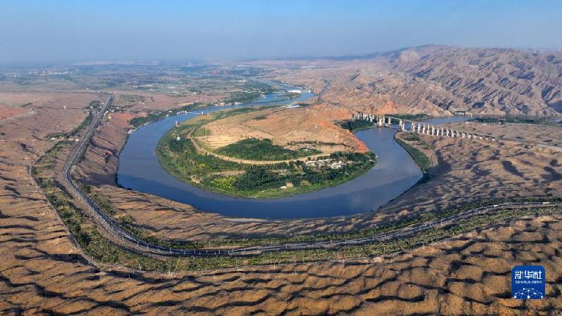 新华全媒+|沙水交融 魅力沙坡头