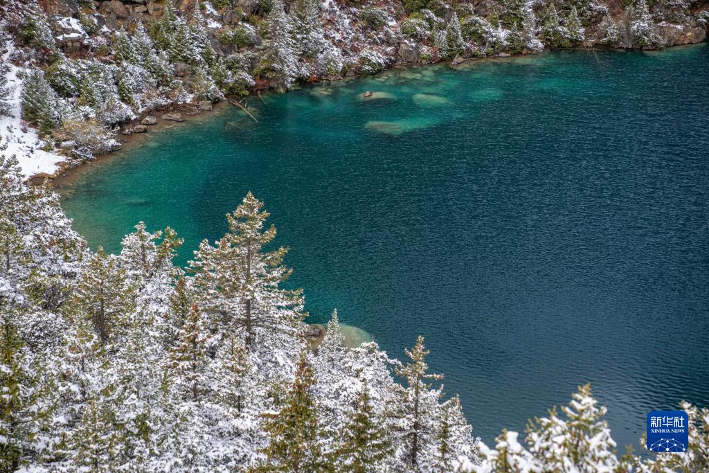 西藏:冰雪边坝 美景如画