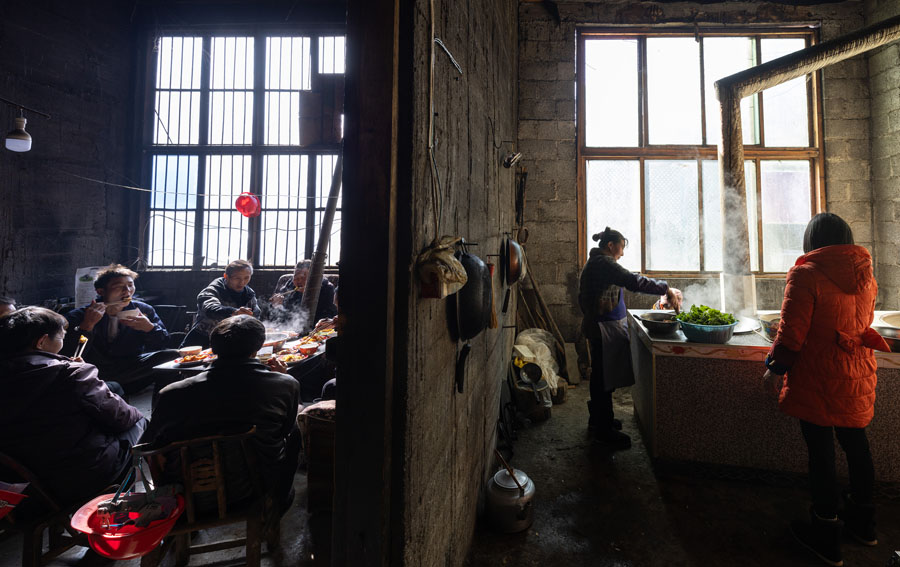 绝壁开路 绝壁开路