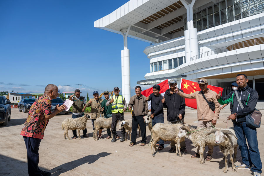 感受“中国速度”！东南亚首条高铁雅万高铁开通运行