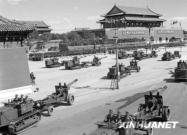 前新华社摄影记者杨溥涛去世，他拍下鲁迅迁葬虹口公园的画面