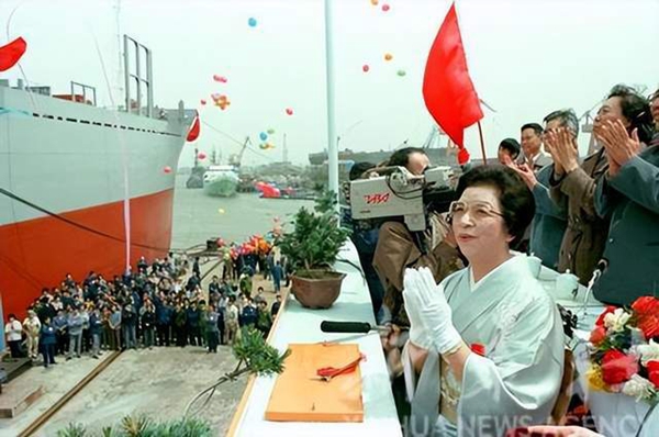 前新华社摄影记者杨溥涛去世，他拍下鲁迅迁葬虹口公园的画面