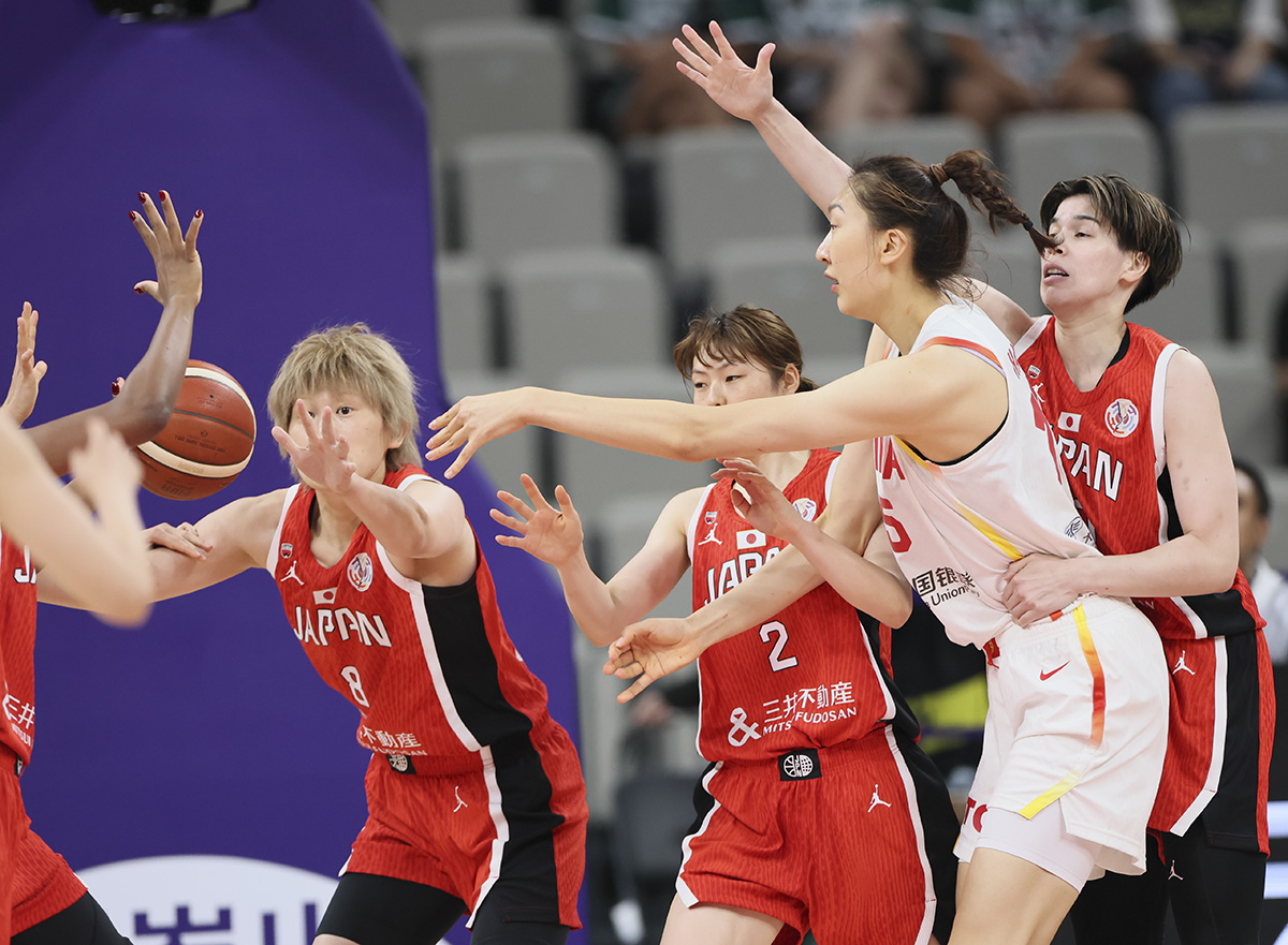 女篮亚洲杯｜中国女篮不敌日本队止步亚洲杯半决赛